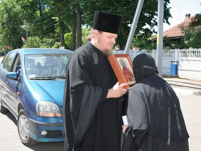 Встреча иконы с частицей мощей священномученика Константина